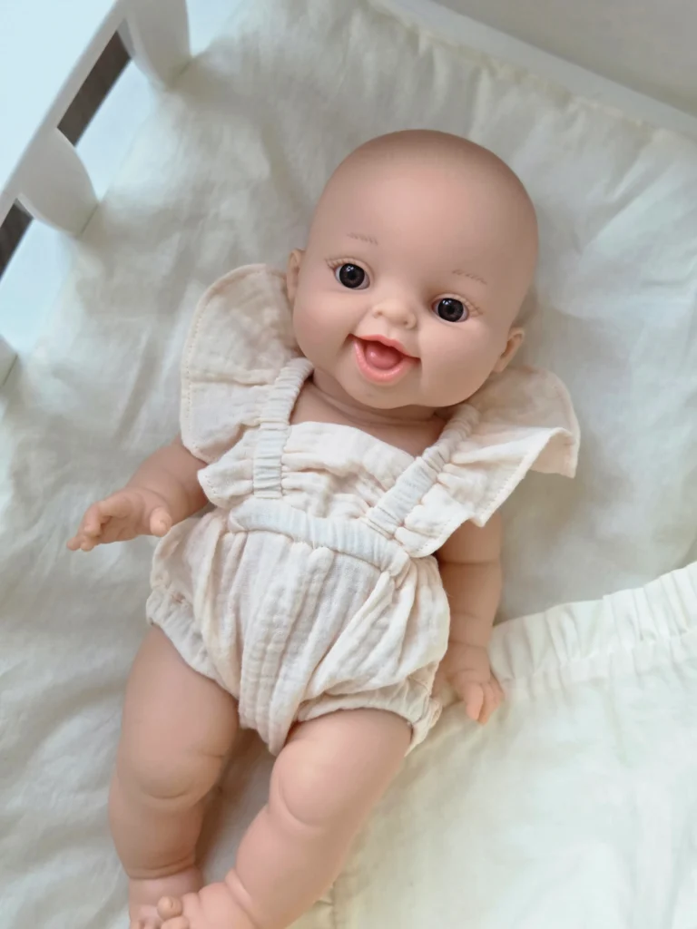 Песочник для пупса paola reina, minikane 34 см